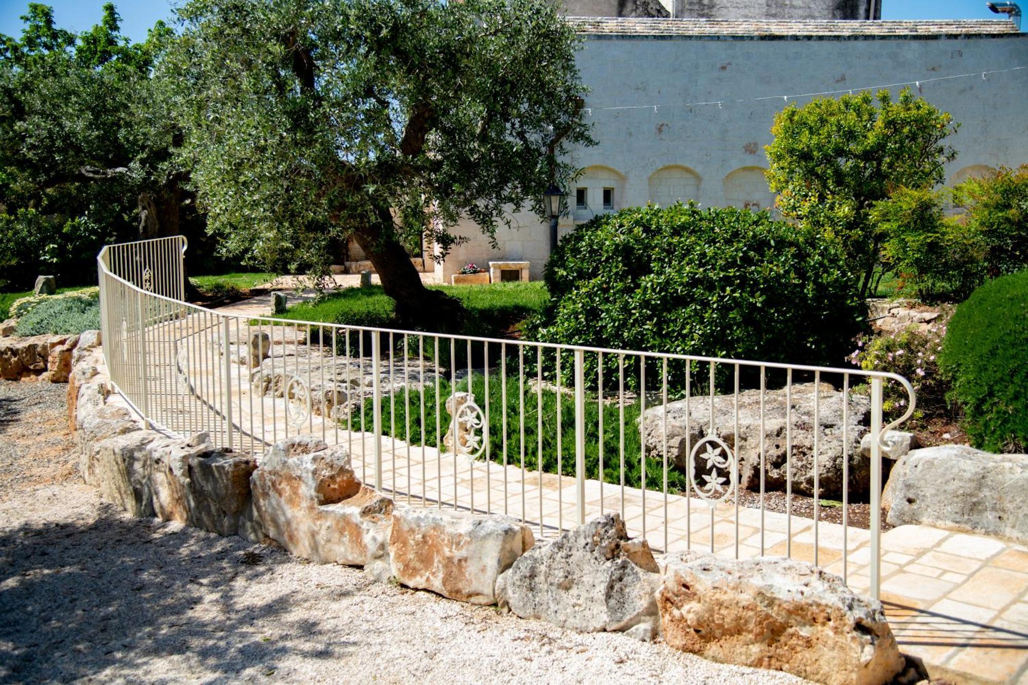 Trulli Arco Antico Villa Locorotondo Exterior photo