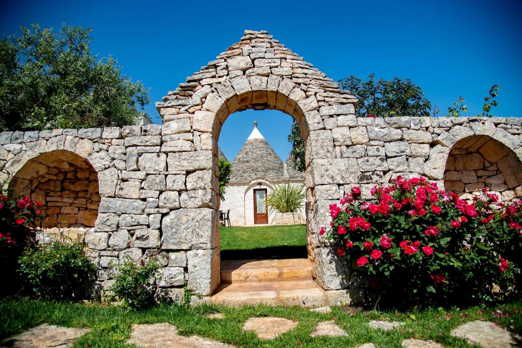 Trulli Arco Antico Villa Locorotondo Exterior photo
