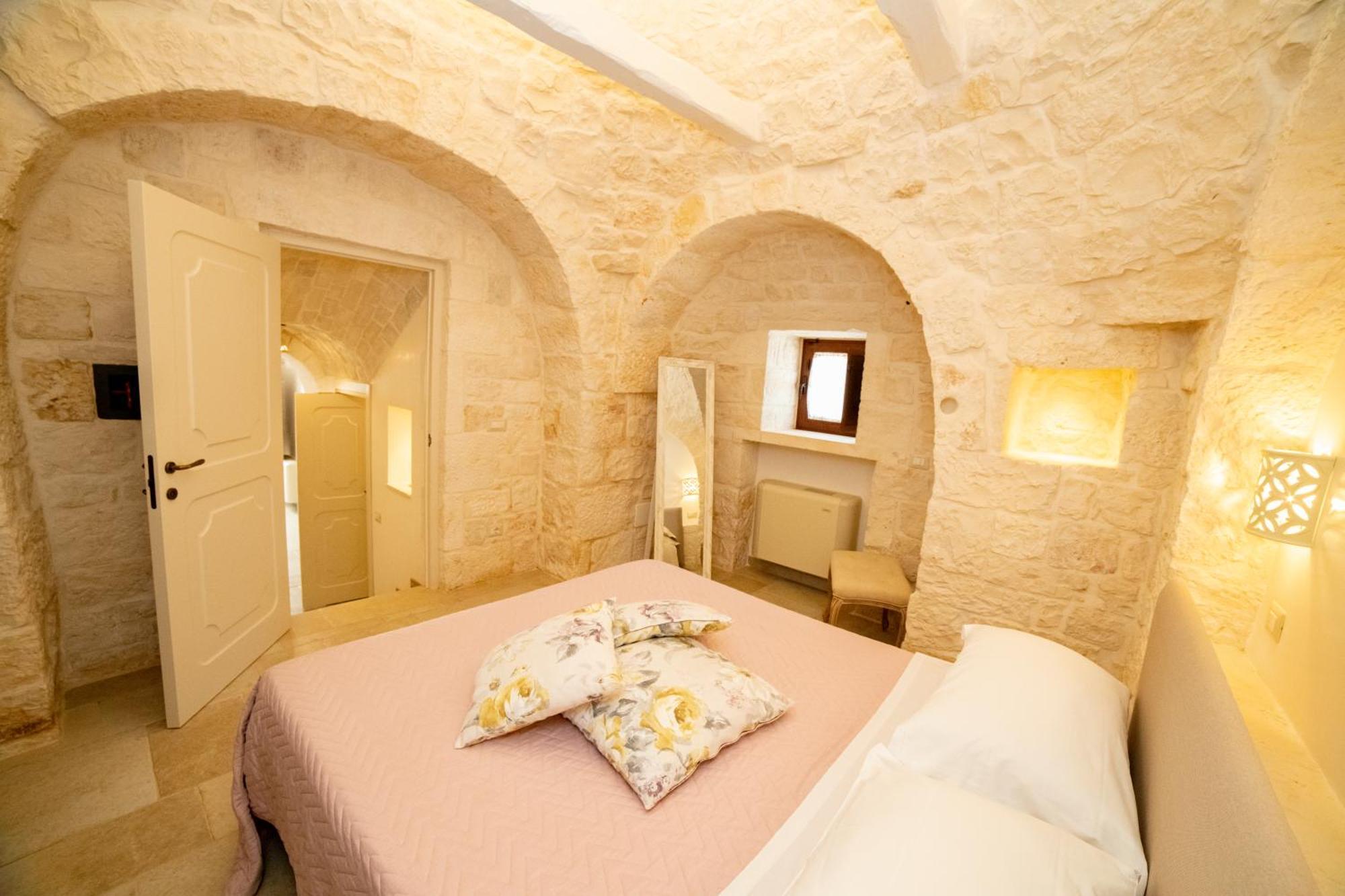 Trulli Arco Antico Villa Locorotondo Exterior photo